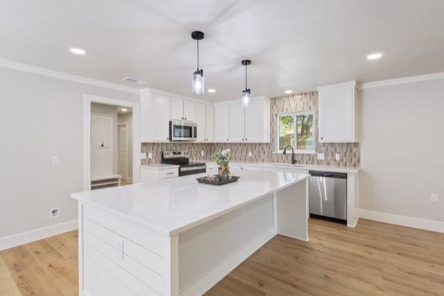 Inwood Drive photo 13